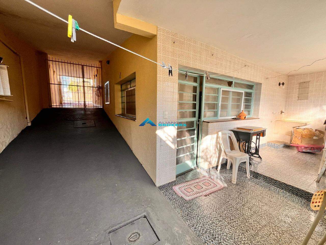 Casa, 3 quartos, 264 m² - Foto 26