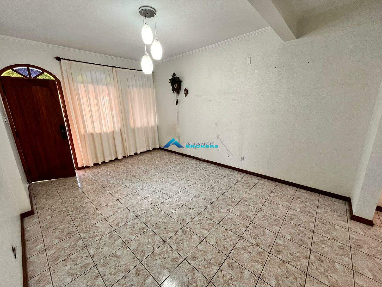 Casa, 3 quartos, 264 m² - Foto 3