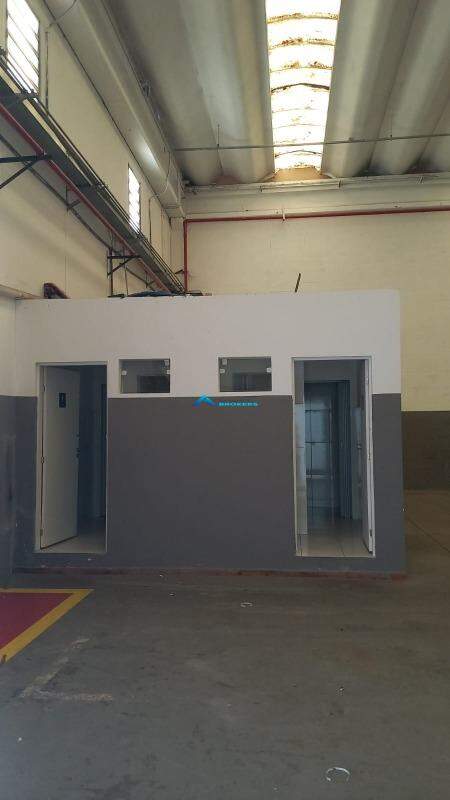 Depósito-Galpão-Armazém para alugar, 1006m² - Foto 17