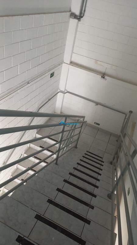 Depósito-Galpão-Armazém para alugar, 1006m² - Foto 10
