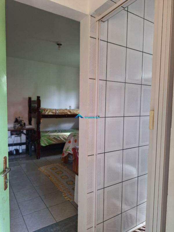 Chácara à venda com 2 quartos, 170m² - Foto 12