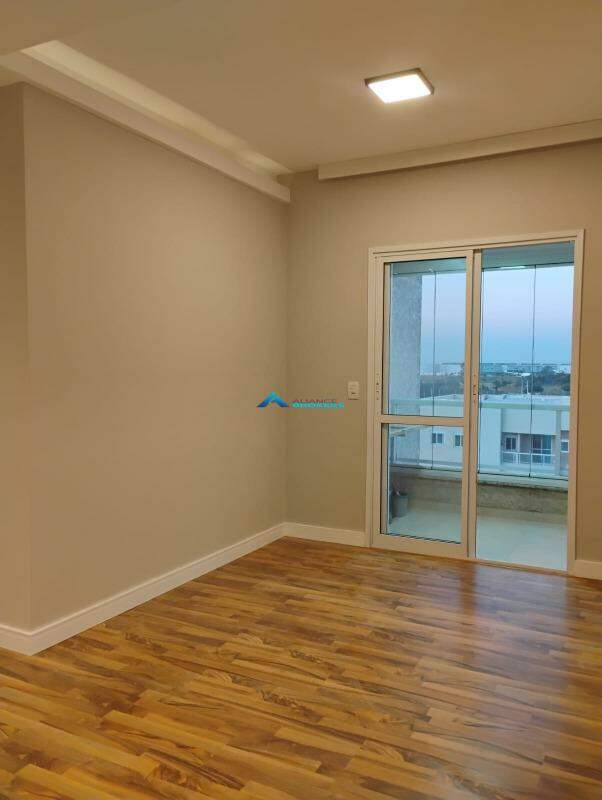 Apartamento à venda com 2 quartos, 58m² - Foto 9