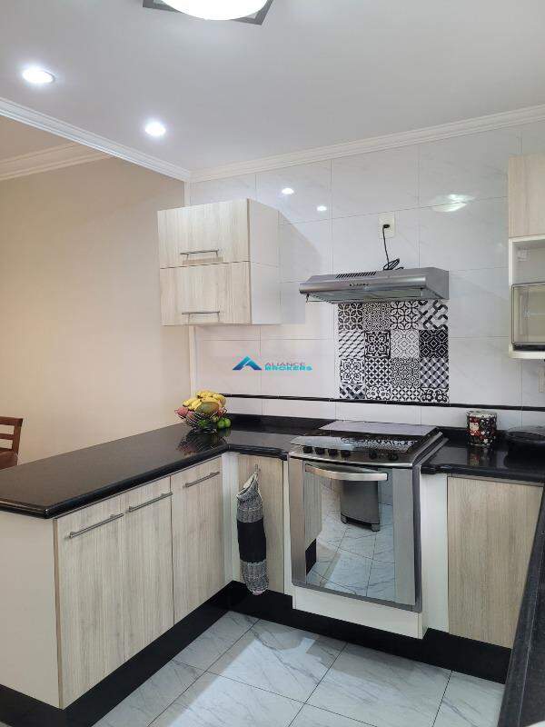 Casa à venda com 3 quartos, 200m² - Foto 6