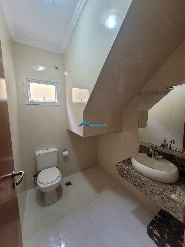 Casa à venda com 3 quartos, 200m² - Foto 21