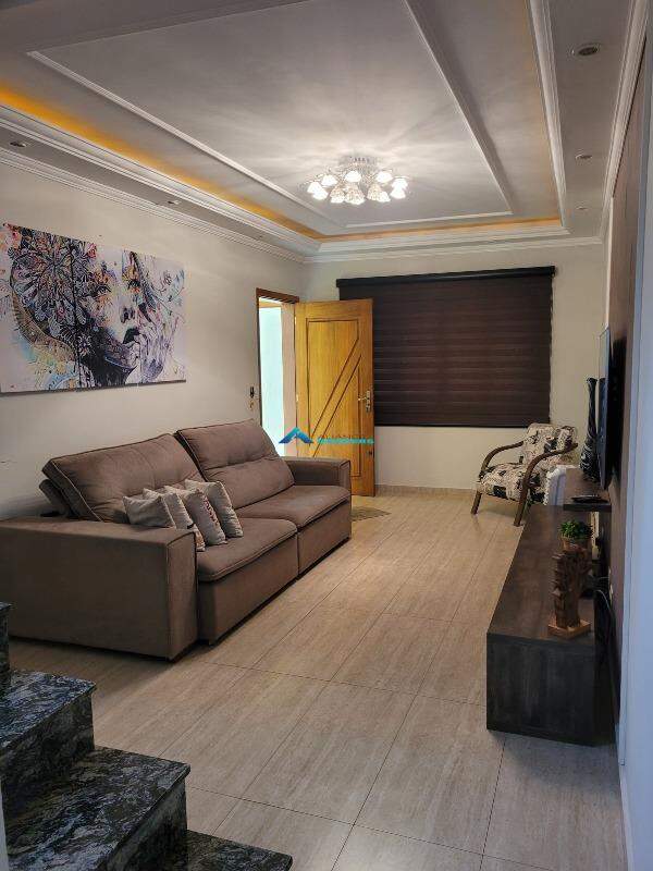 Casa à venda com 3 quartos, 200m² - Foto 3