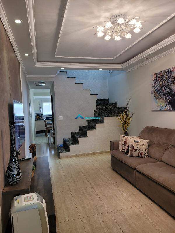 Casa à venda com 3 quartos, 200m² - Foto 4