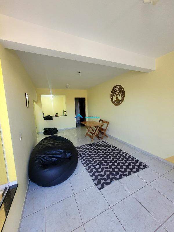 Casa à venda com 3 quartos, 200m² - Foto 23