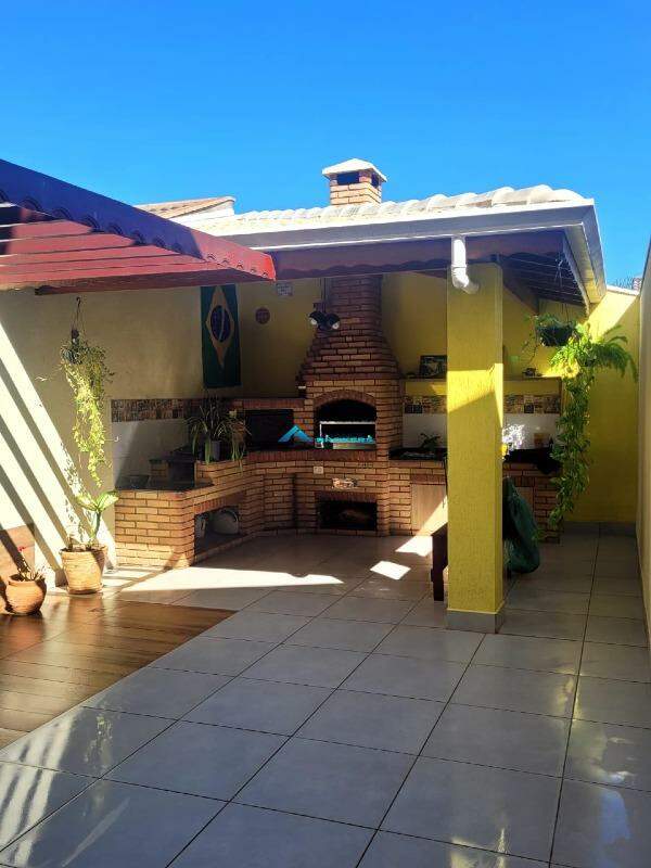 Casa à venda com 3 quartos, 200m² - Foto 28