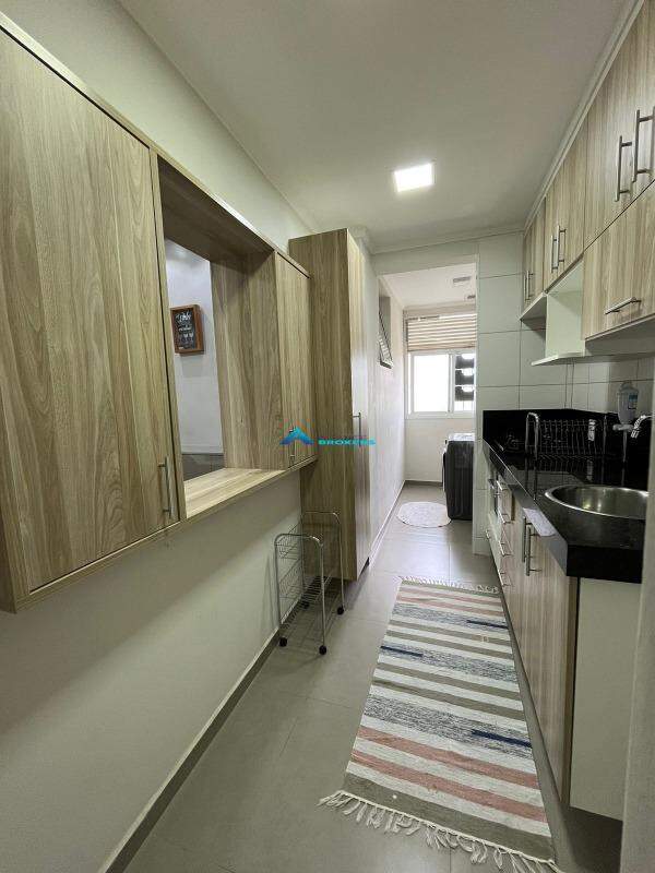 Apartamento à venda com 2 quartos, 66m² - Foto 6