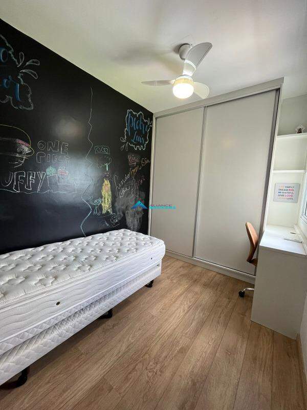 Apartamento à venda com 2 quartos, 66m² - Foto 15