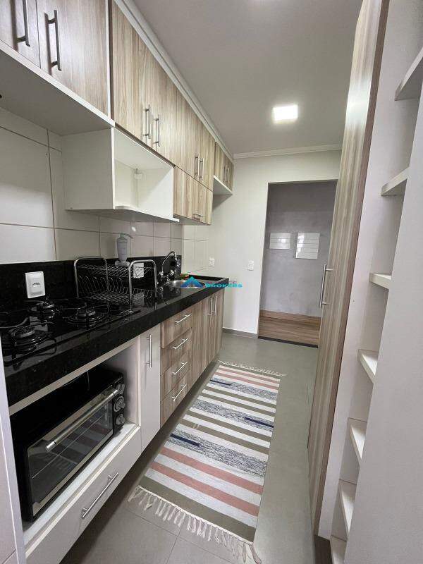 Apartamento à venda com 2 quartos, 66m² - Foto 3