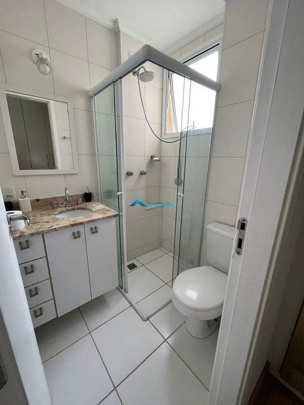 Apartamento à venda com 2 quartos, 66m² - Foto 19