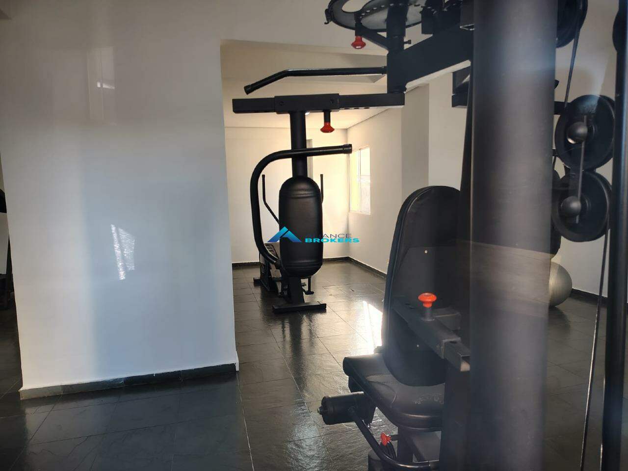 Apartamento à venda com 3 quartos, 76m² - Foto 27