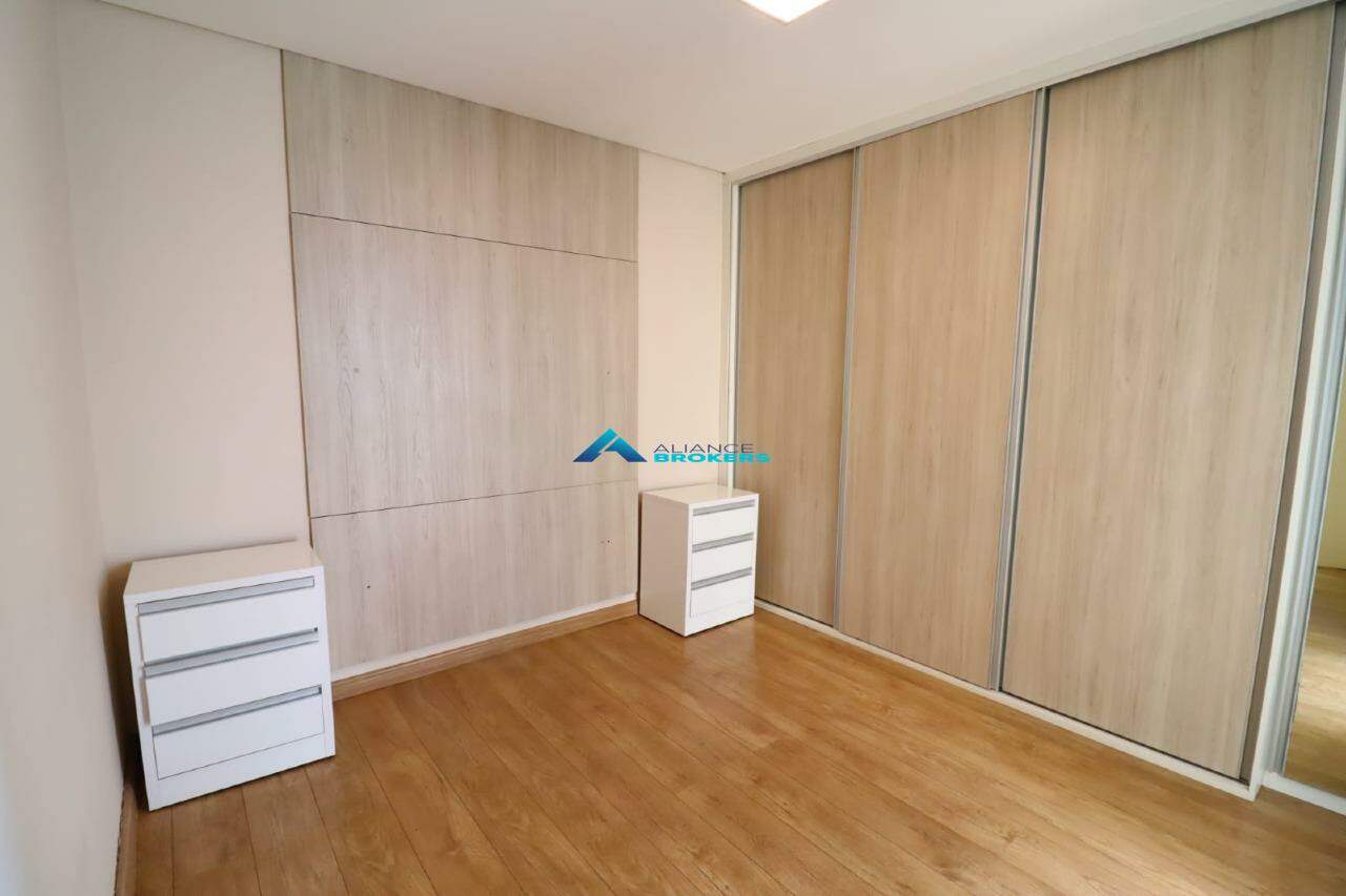 Apartamento à venda com 3 quartos, 83m² - Foto 18