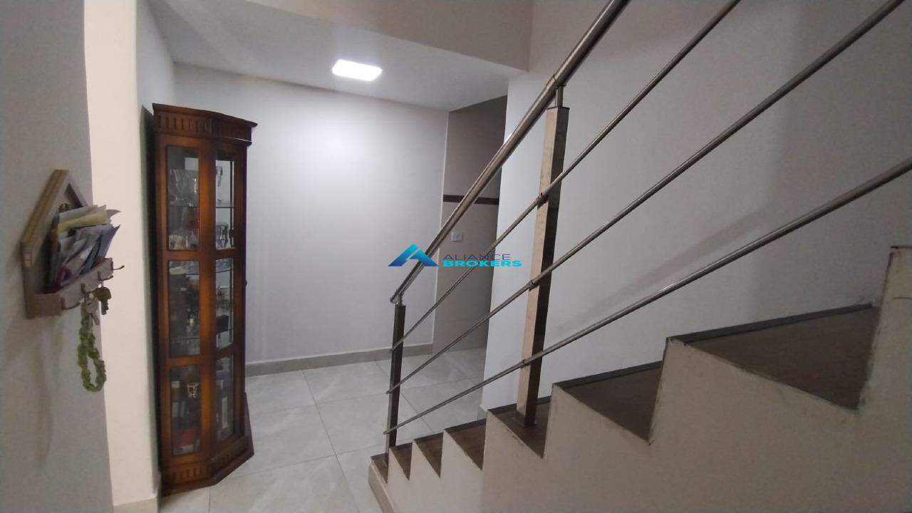 Casa, 4 quartos, 270 m² - Foto 10