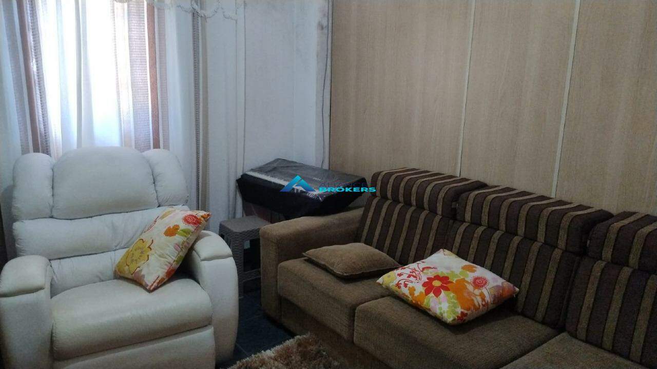 Casa, 4 quartos, 270 m² - Foto 4