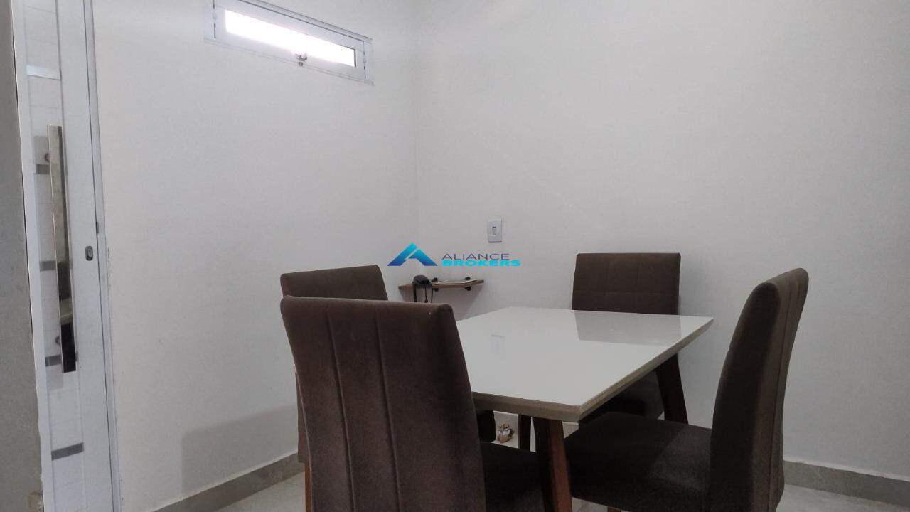 Casa, 4 quartos, 270 m² - Foto 2