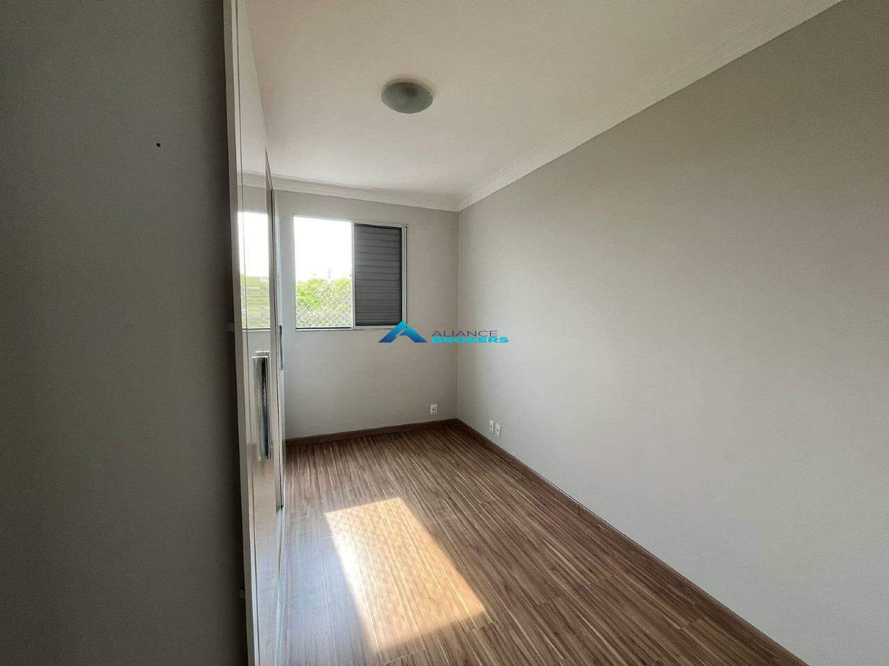 Apartamento à venda com 2 quartos, 52m² - Foto 15