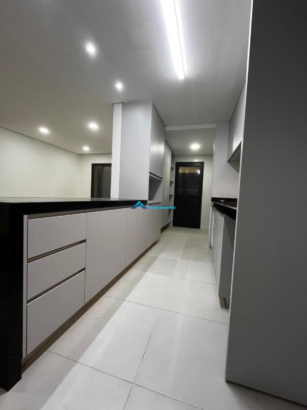 Apartamento, 3 quartos, 112 m² - Foto 1