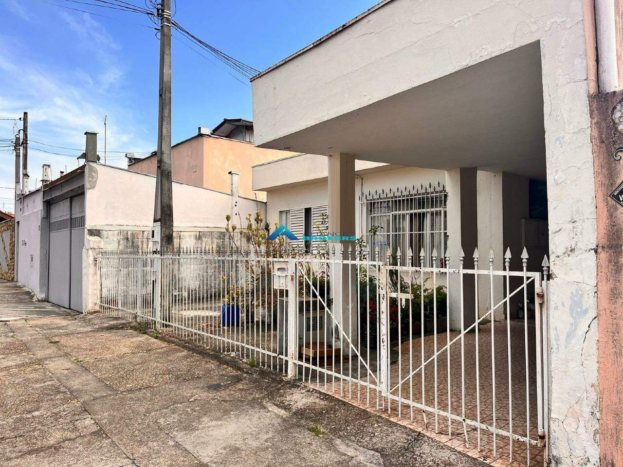 Casa, 3 quartos, 210 m² - Foto 1