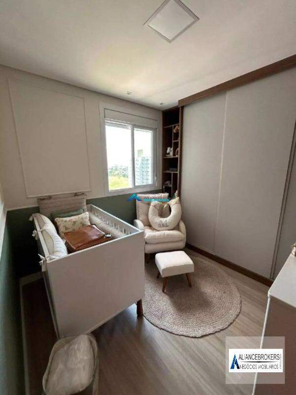 Apartamento à venda com 2 quartos, 61m² - Foto 5