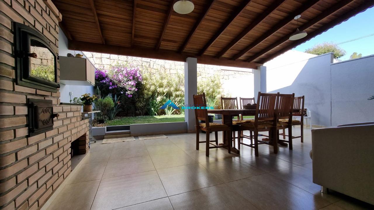 Casa de Condomínio, 4 quartos - Foto 1