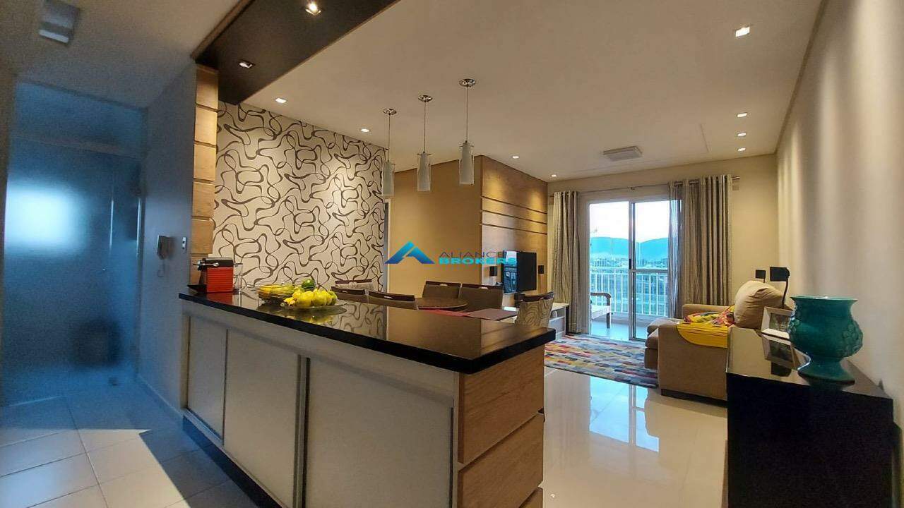 Apartamento à venda com 3 quartos, 83m² - Foto 1