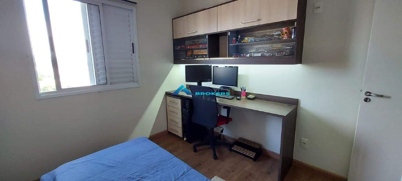 Apartamento à venda com 3 quartos, 83m² - Foto 12