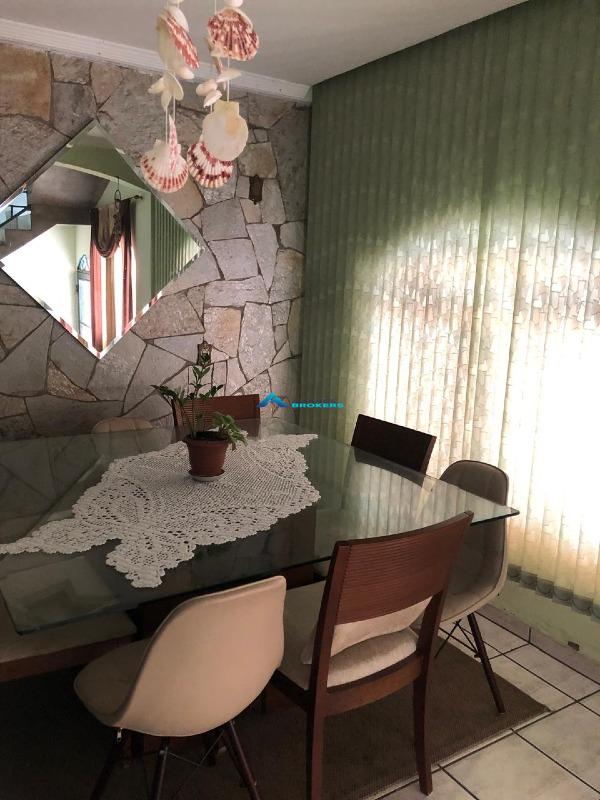 Casa, 3 quartos, 159 m² - Foto 1