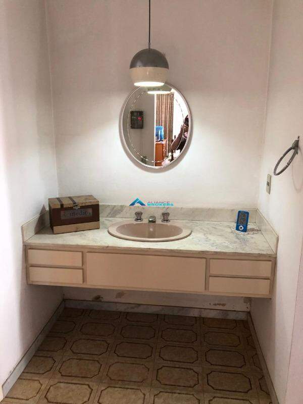 Casa, 3 quartos, 224 m² - Foto 13