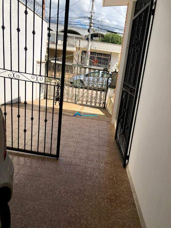 Casa, 3 quartos, 224 m² - Foto 3