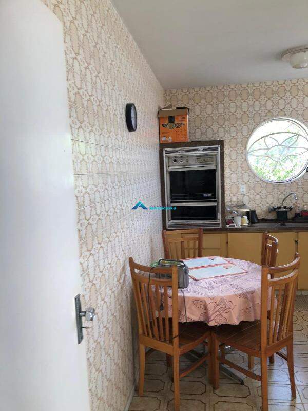 Casa, 3 quartos, 224 m² - Foto 8