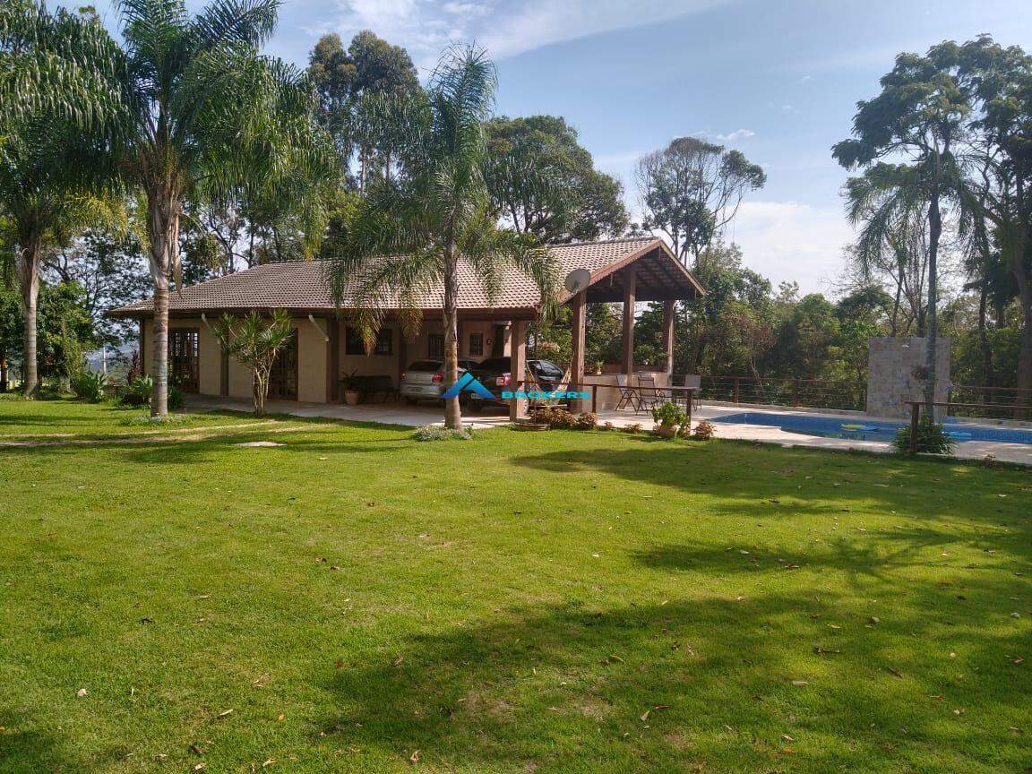 Chácara, 2 quartos, 2516 m² - Foto 1