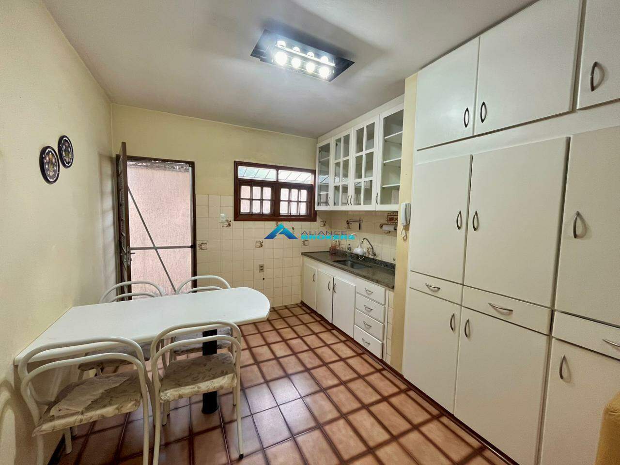 Casa, 3 quartos, 180 m² - Foto 8