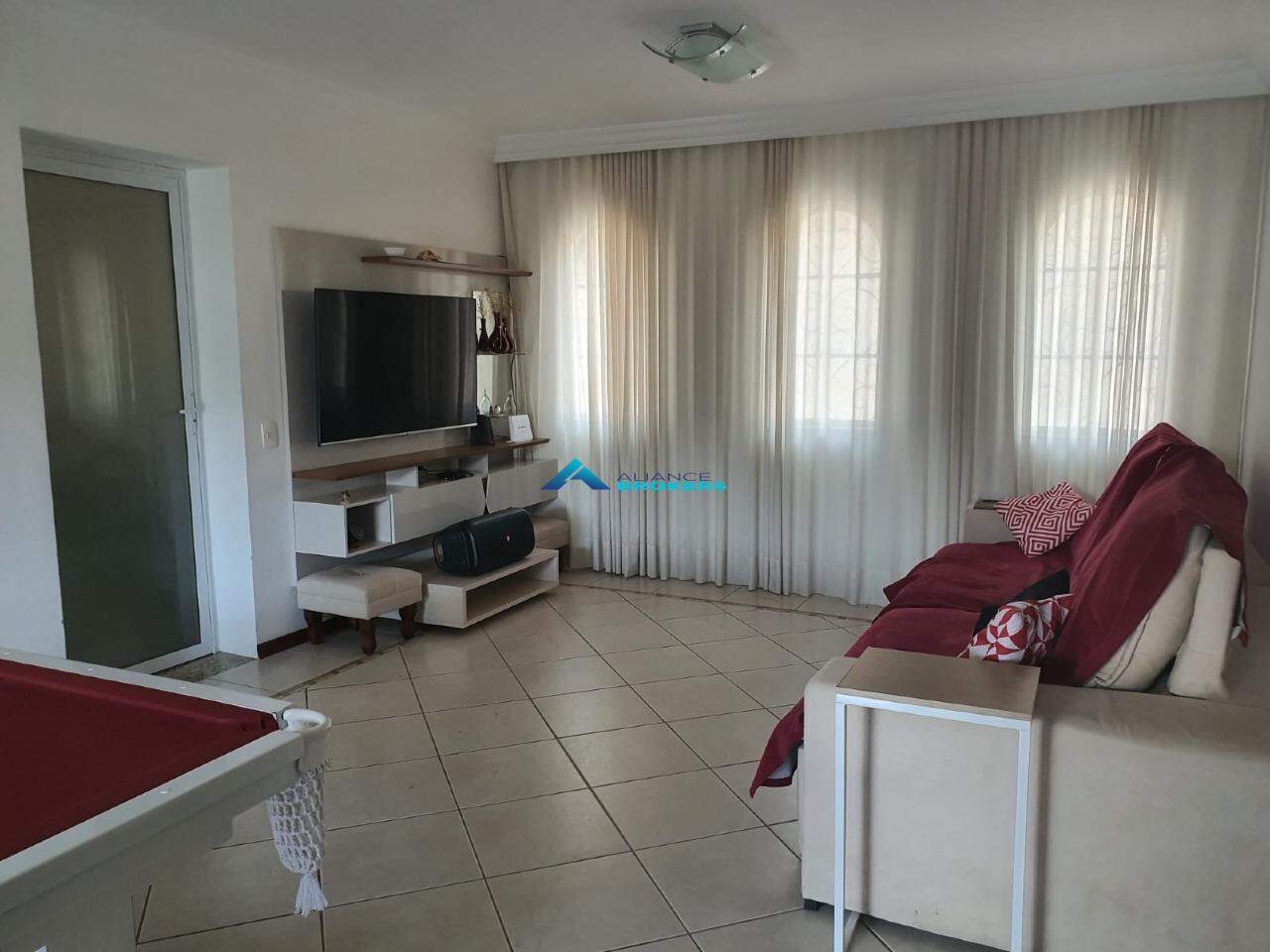 Sítio, 4 quartos, 3600 m² - Foto 8