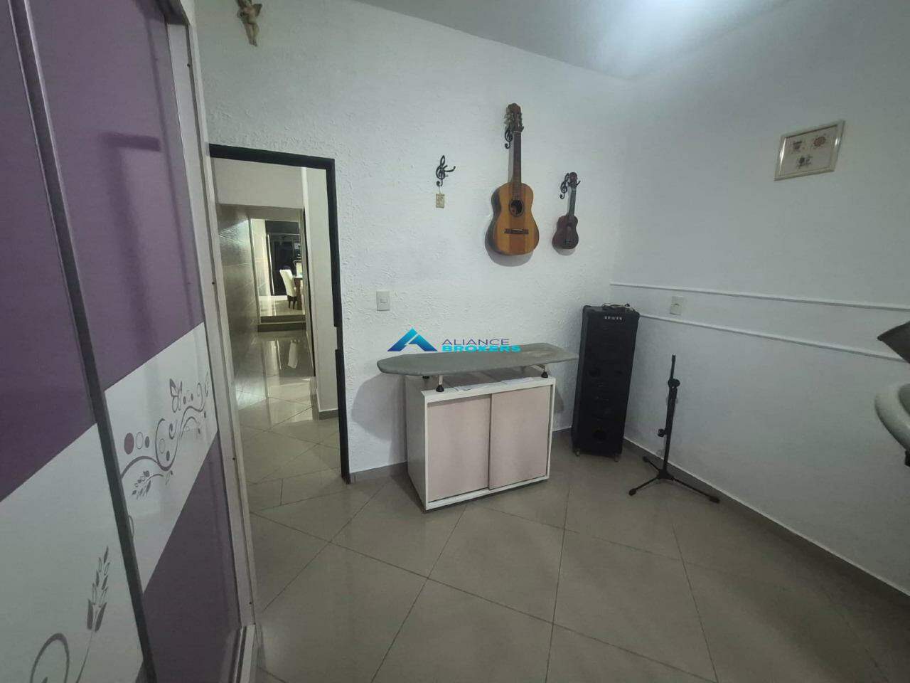 Casa, 3 quartos, 240 m² - Foto 29