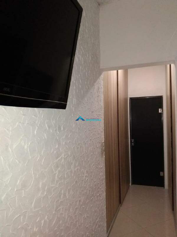 Casa, 3 quartos, 240 m² - Foto 25