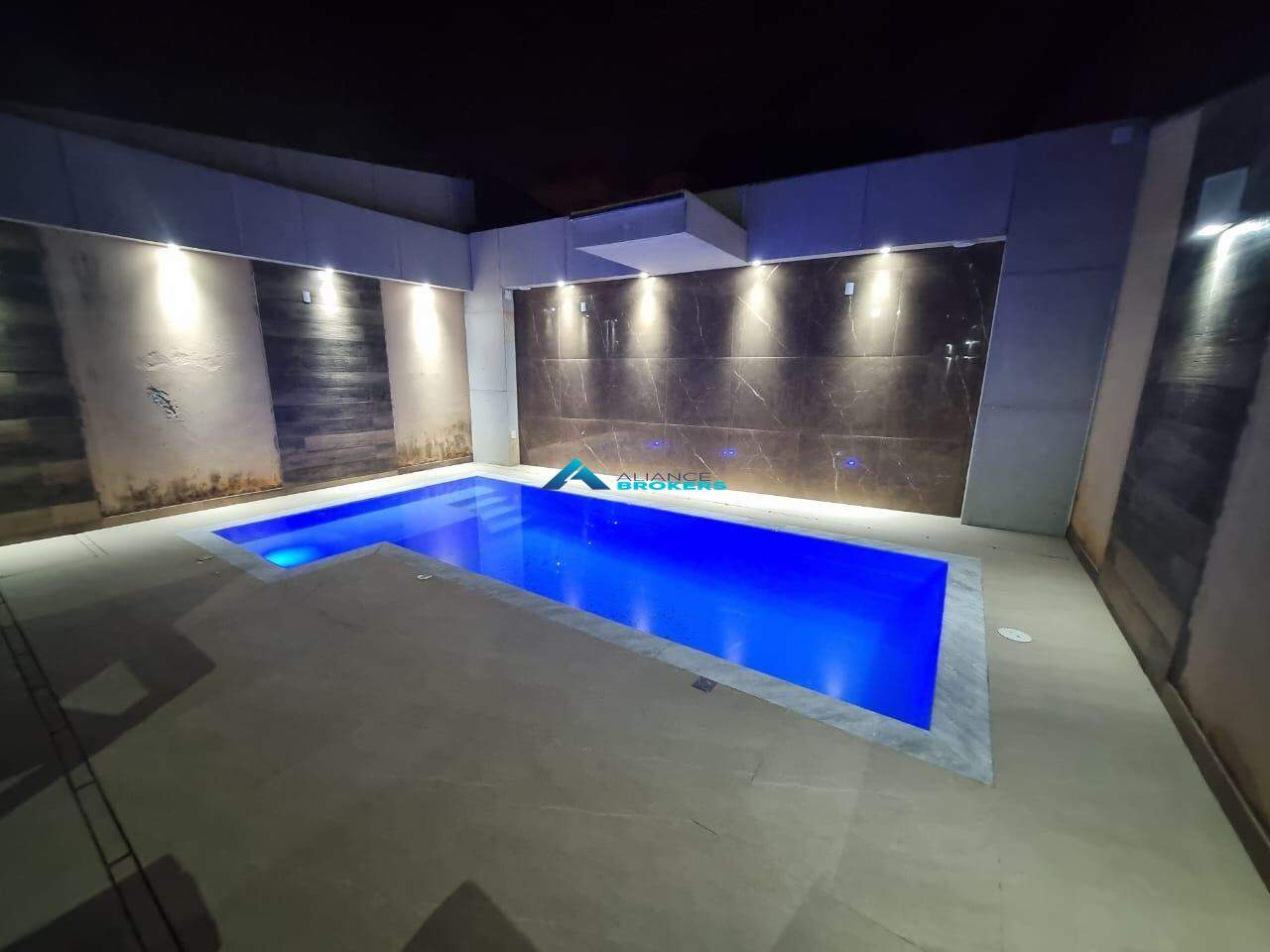 Casa, 3 quartos, 240 m² - Foto 17