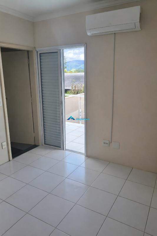 Casa, 4 quartos, 288 m² - Foto 8