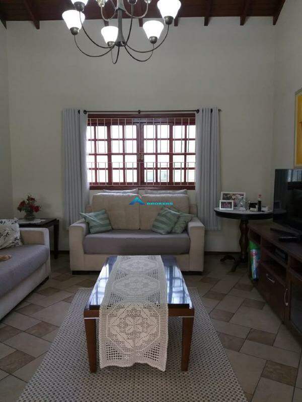 Casa, 3 quartos, 319 m² - Foto 3