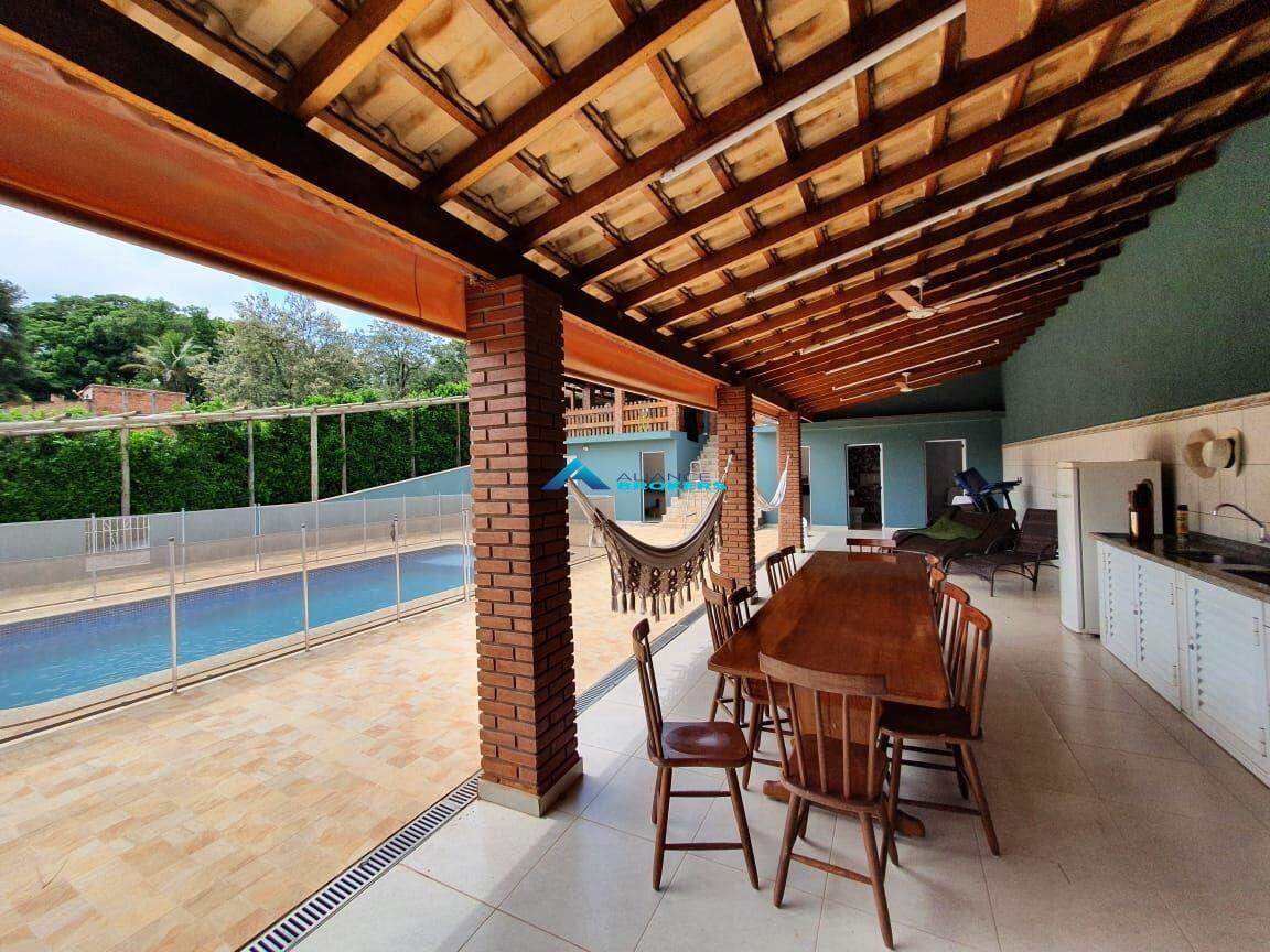 Sítio, 3 quartos, 2313 m² - Foto 1