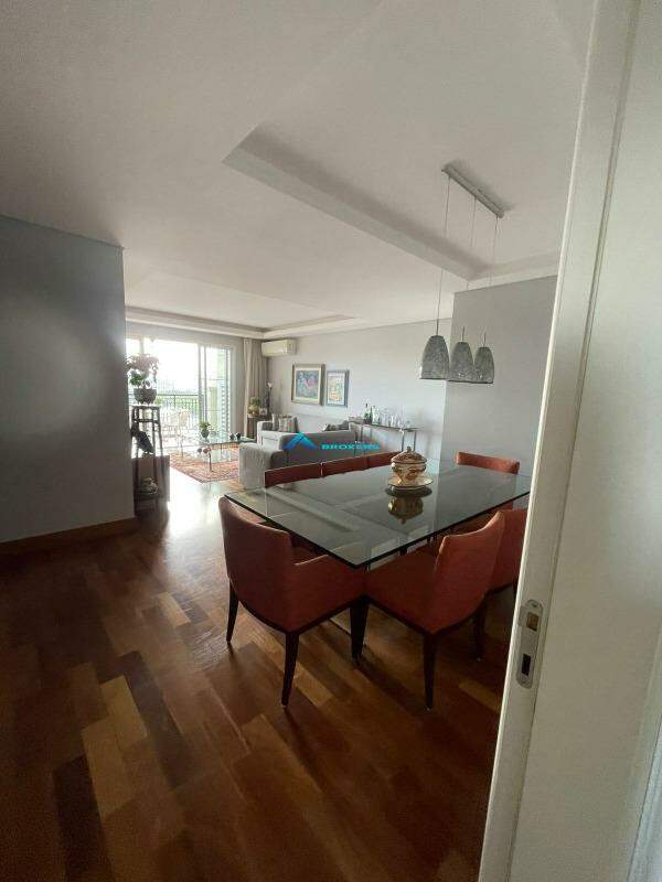 Apartamento, 3 quartos, 160 m² - Foto 1