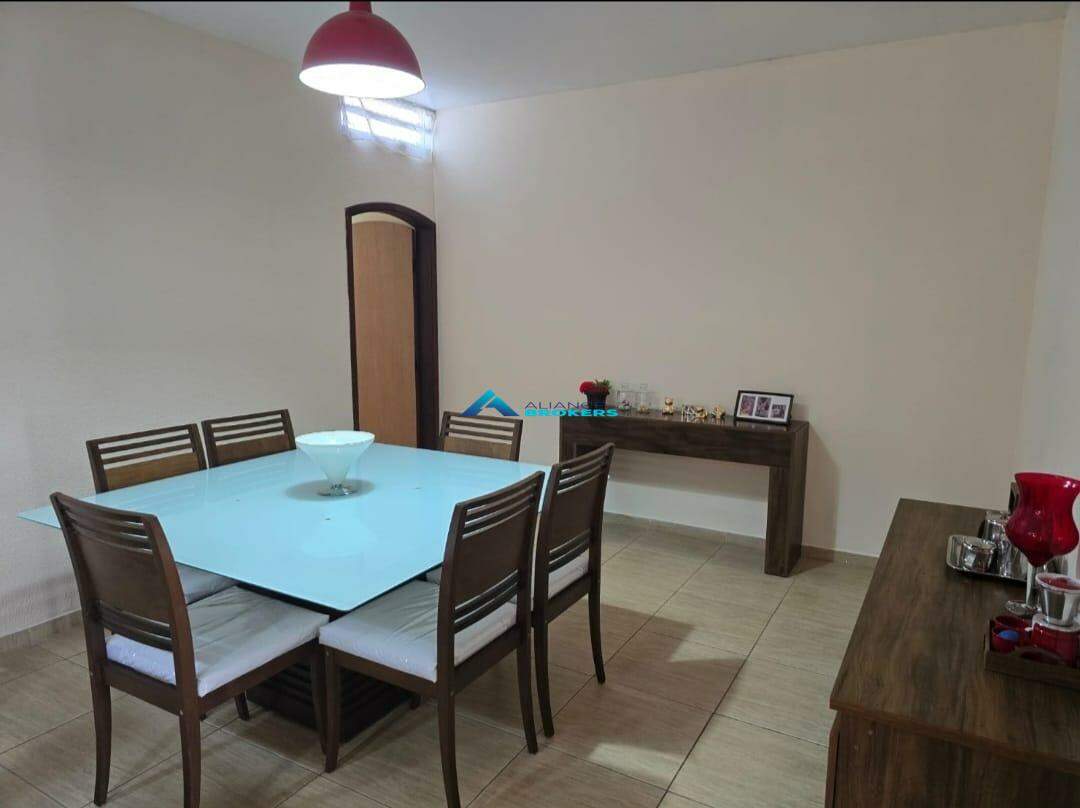 Casa, 3 quartos, 350 m² - Foto 28