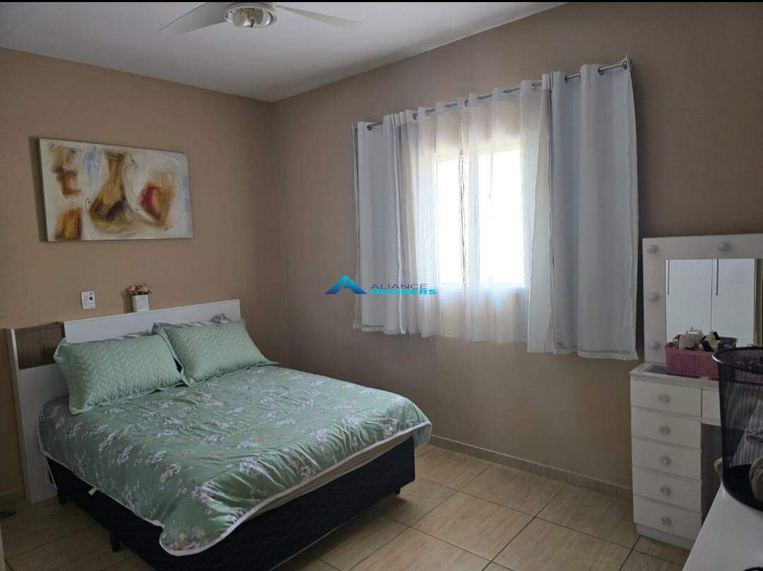Casa, 3 quartos, 350 m² - Foto 17