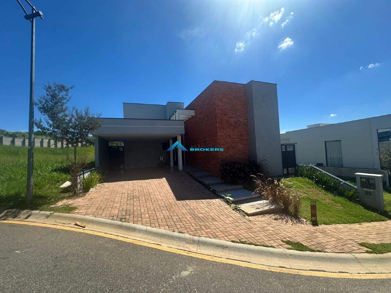 Casa, 5 quartos, 226 m² - Foto 2