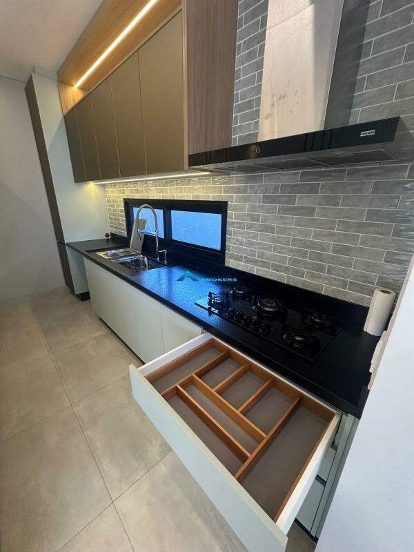 Casa, 5 quartos, 226 m² - Foto 3