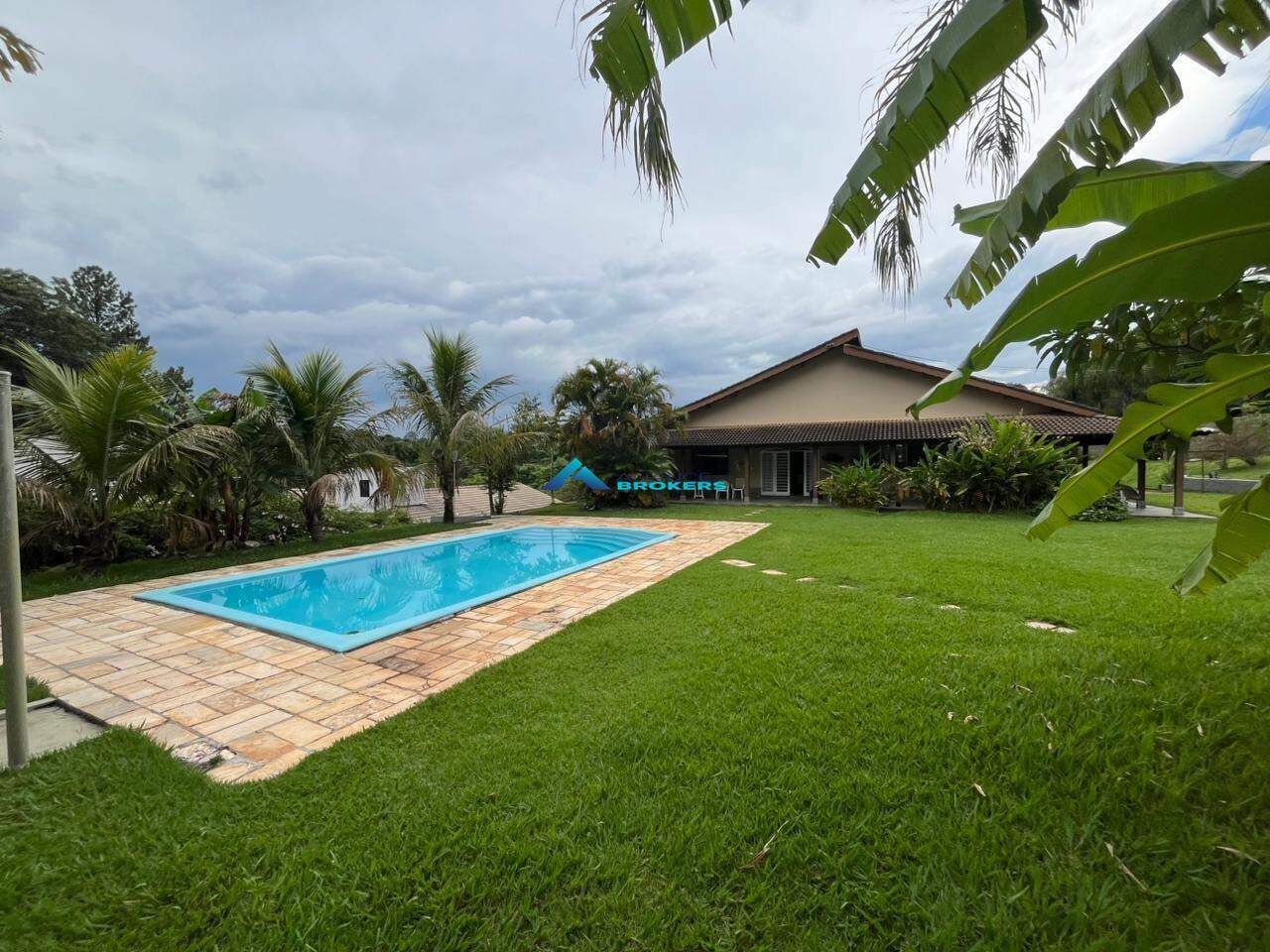 Casa, 4 quartos, 600 m² - Foto 1