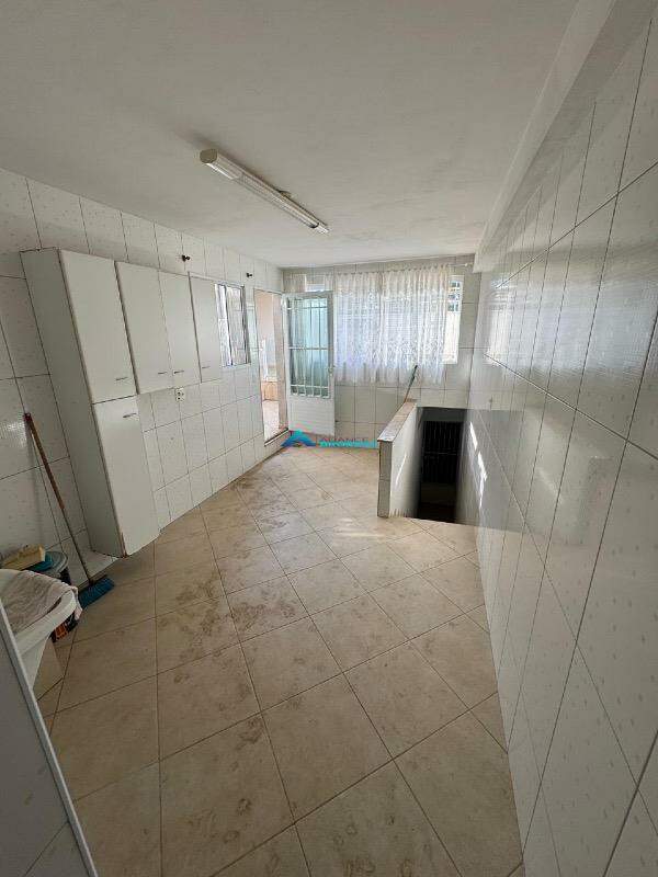 Casa, 4 quartos, 247 m² - Foto 9