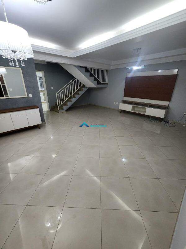 Casa, 3 quartos, 173 m² - Foto 4