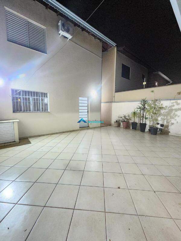 Casa, 3 quartos, 173 m² - Foto 29